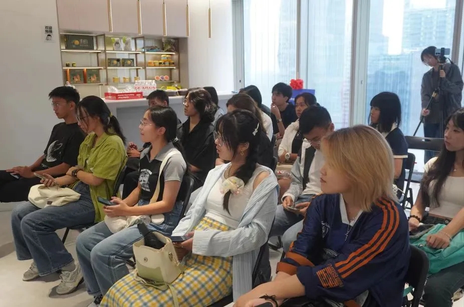 高校人才孵化